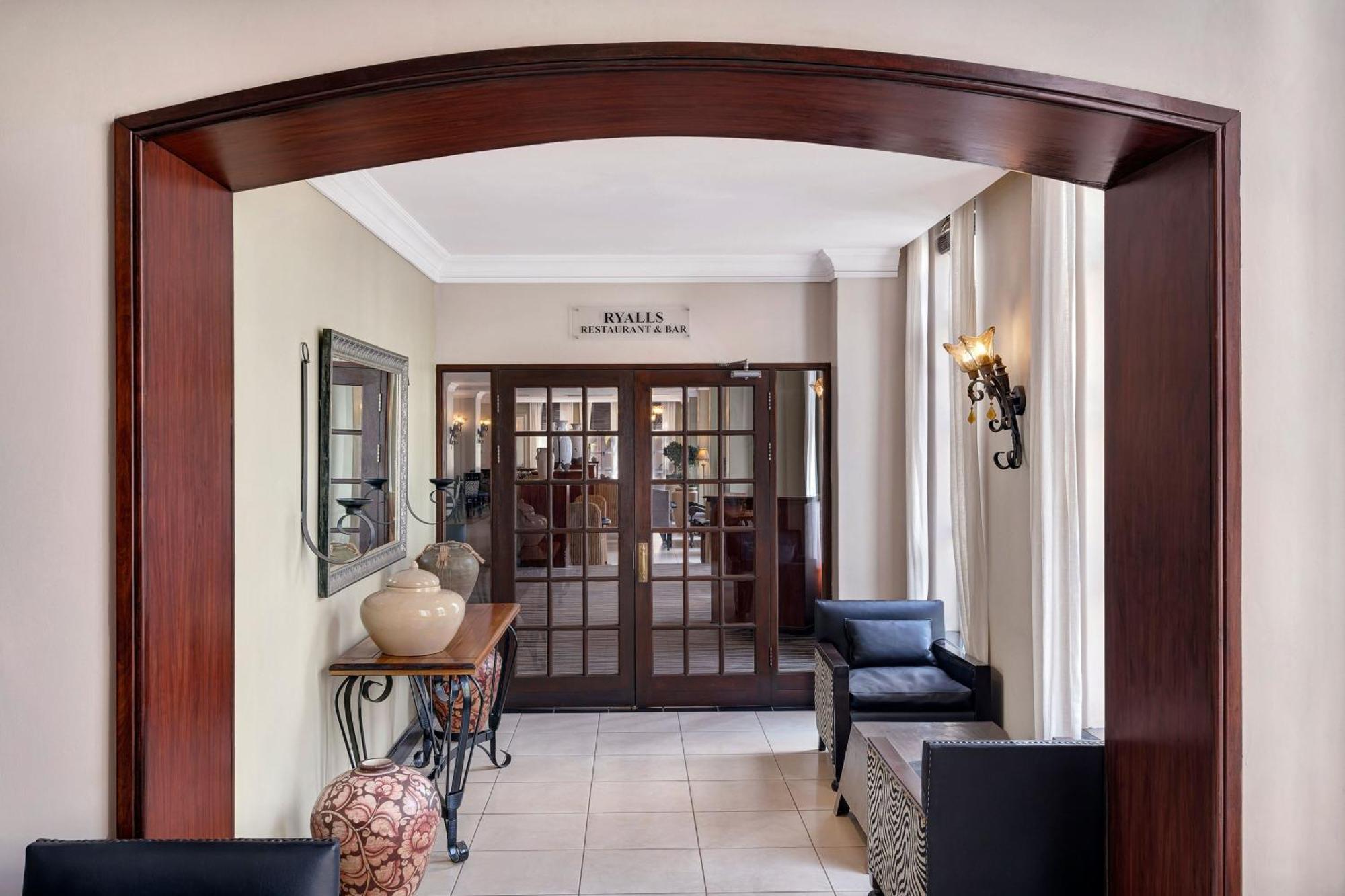 Protea Hotel By Marriott Blantyre Ryalls Εξωτερικό φωτογραφία